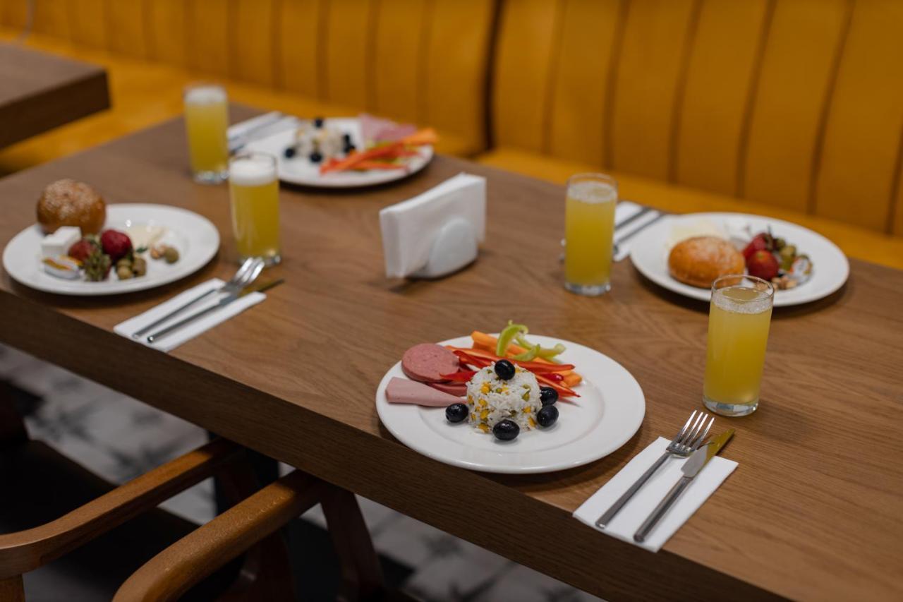 Hotel Monarch Batumi Zewnętrze zdjęcie