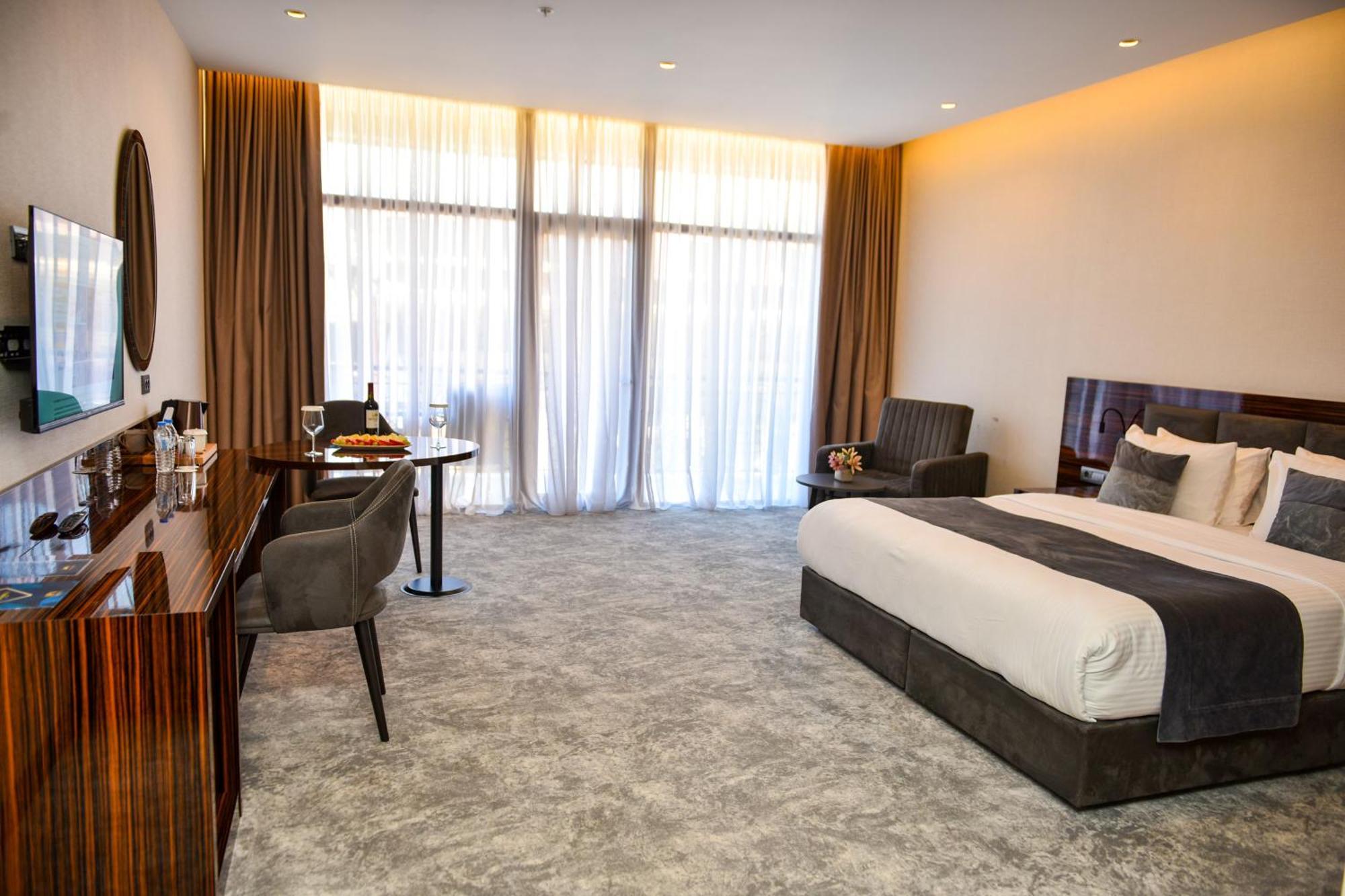 Hotel Monarch Batumi Zewnętrze zdjęcie